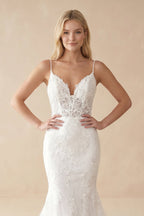 Spaghetti-Straps Backless Mermaid Lace Wedding Dresses with Appliques - Curvevia