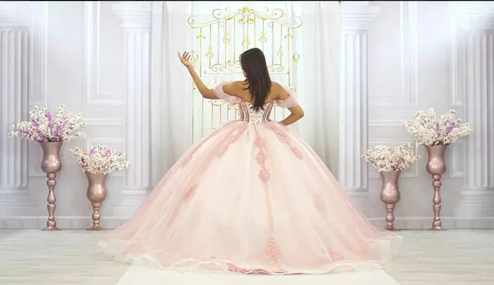 Ball-Gown Pink Off-the-Shoulder Quinceanera Dresses - Curvevia