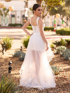 Beach Short Sweetheart Detachable Lace Wedding Dress With Tied Back - Curvevia