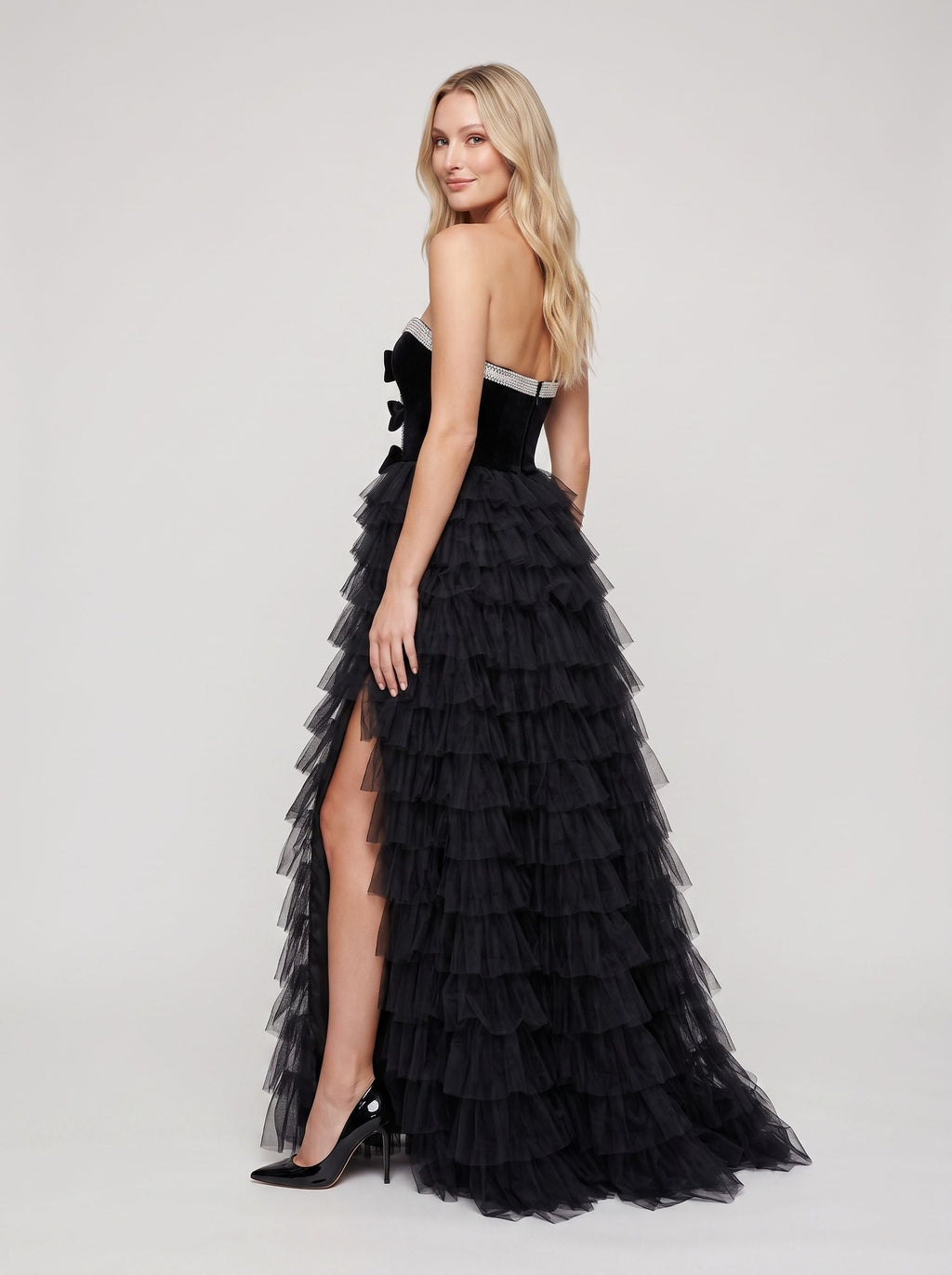 Black Tulle A-Line Sweetheart Back Zip Floor-Length Dress with Beaded Bodice - Curvevia