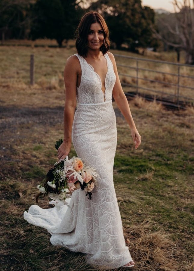 Bohemian Lace wedding Dresses Mermaid V-Neck Backless Bridal Gowns - Curvevia