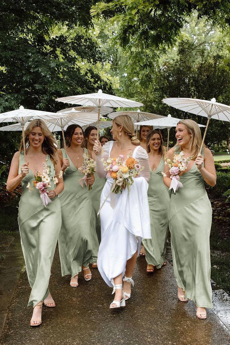 Charming Sheath V Neck  Stretch Satin Bridesmaid Dresses - Curvevia
