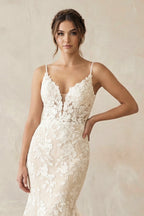 Charming Mermaid V Neck Tulle Wedding Dresses with Appliques - Curvevia