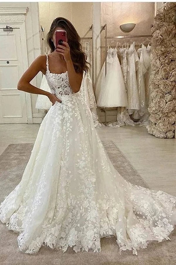 Gorgeous Scoop Neck Open Back Lace Wedding Dresses - Curvevia