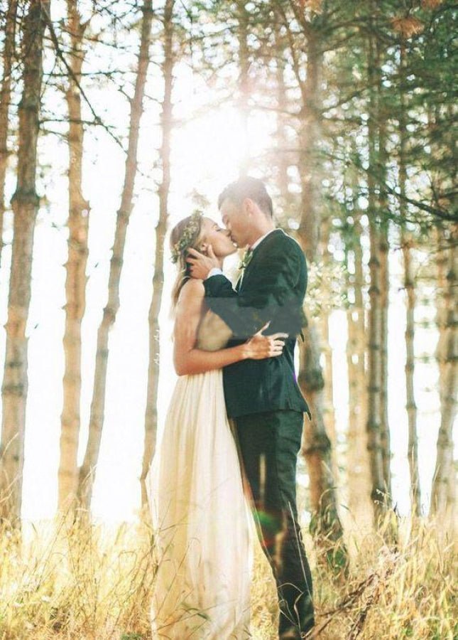 Elegant Bohemian Sleeveless Long A Line Chiffon Wedding Dresses - Curvevia
