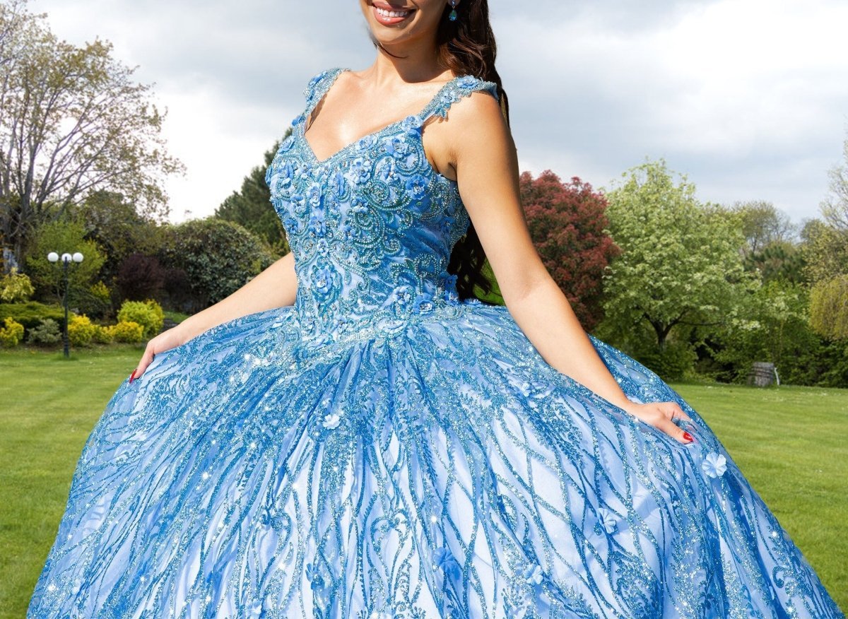 Ball Gown Lace V-Neck Sky Blue Quinceanera Dress - Curvevia