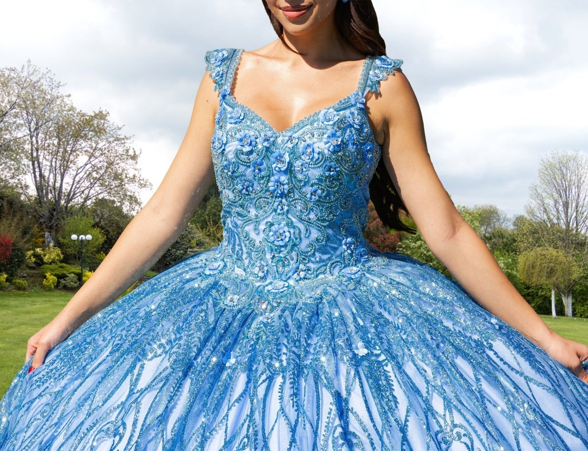 Ball Gown Lace V-Neck Sky Blue Quinceanera Dress - Curvevia