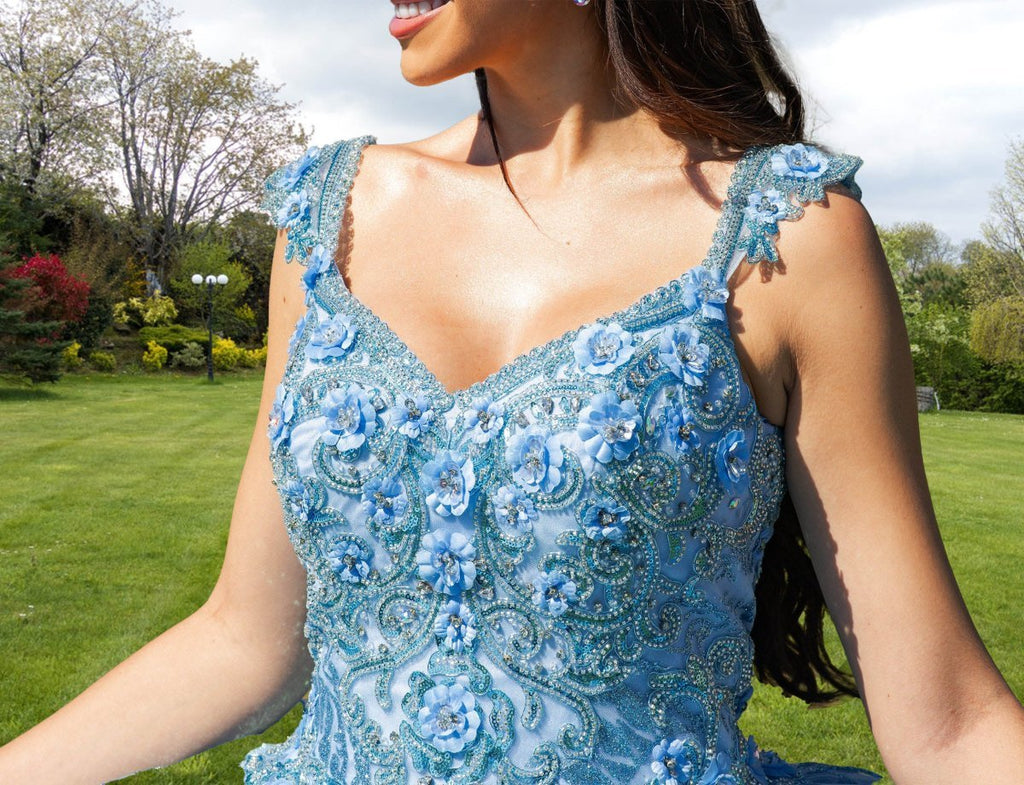Ball Gown Lace V-Neck Sky Blue Quinceanera Dress - Curvevia