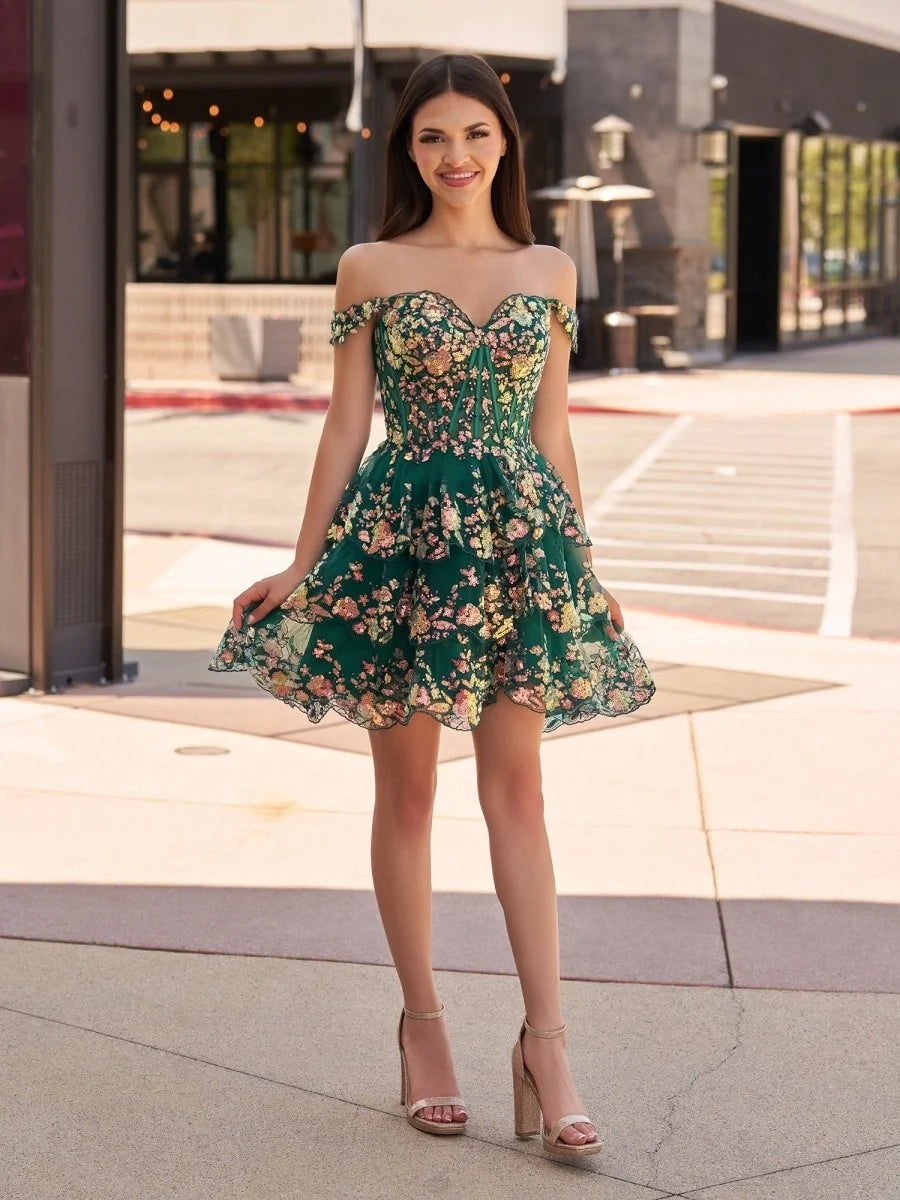 Navy Blue A-Line Sweetheart Tiered Short Homecoming Dresses - Curvevia