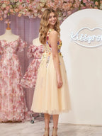 3D Flower Tulle Tea Length Wedding Guest Dress - Curvevia