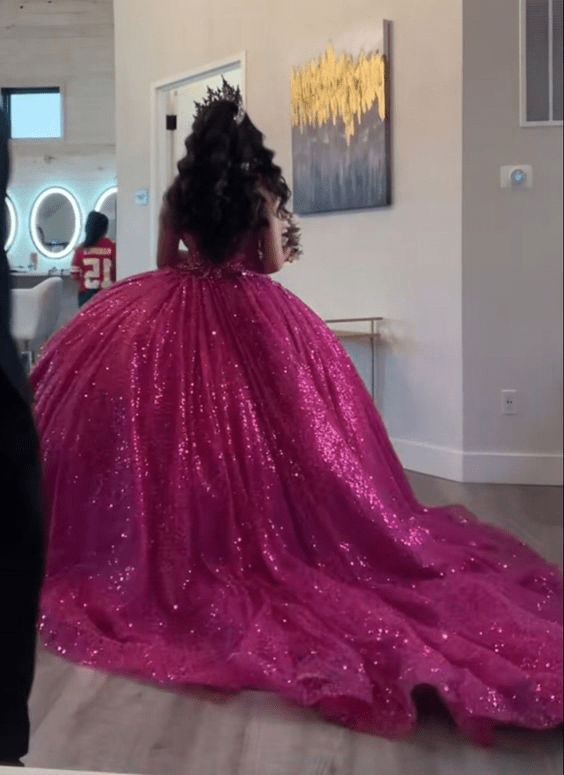 Fuchsia Sleeveless Sequin Quinceanera Dress - Curvevia