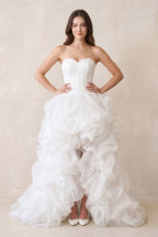 Gorgeous Beach White Short Organza Sweetheart Asymmetrical Wedding Dresses - Curvevia