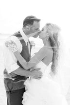 Gorgeous Beach White Short Organza Sweetheart Asymmetrical Wedding Dresses - Curvevia