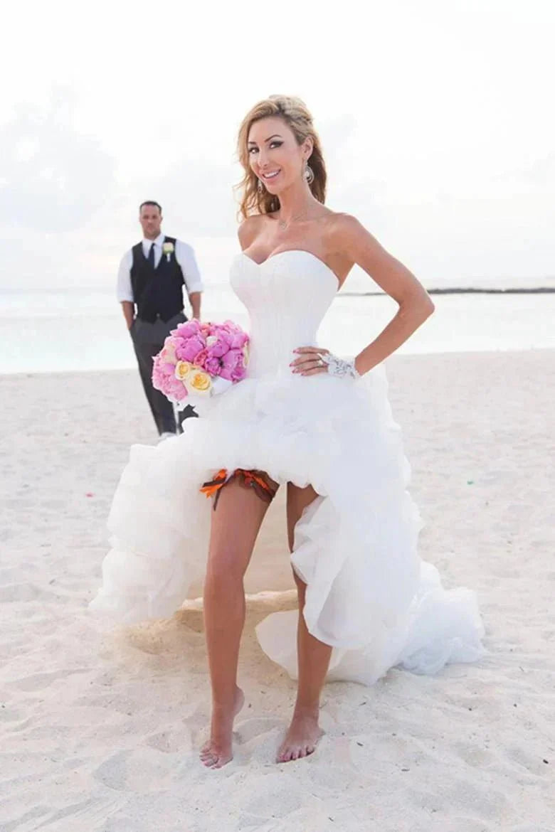 Gorgeous Beach White Short Organza Sweetheart Asymmetrical Wedding Dresses - Curvevia
