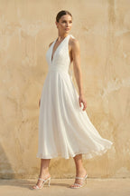 Vintage Tea-Length Chiffon Wedding Dress With Halter Neck and Bow - Curvevia
