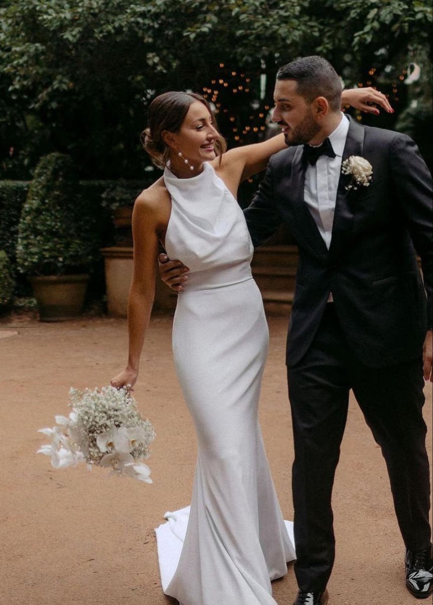 Elegant Mermaid White Halter Satin Wedding Dresses - Curvevia