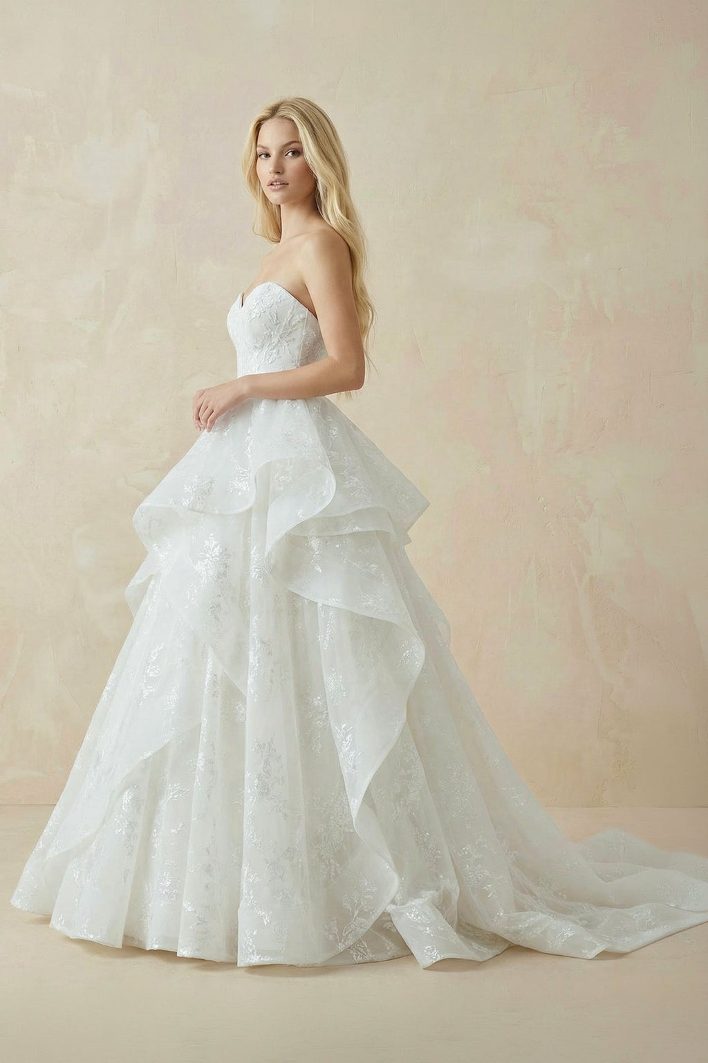 Lace Open Back Sweetheart Cascading Ruffles Sleeveless Bridal Ball Gown - Curvevia
