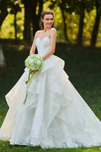 Lace Open Back Sweetheart Cascading Ruffles Sleeveless Bridal Ball Gown - Curvevia