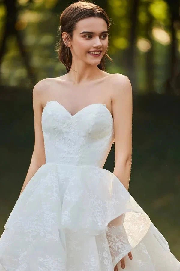 Lace Open Back Sweetheart Cascading Ruffles Sleeveless Bridal Ball Gown - Curvevia