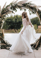Luxurious Lace Beading Long Sleeves A-Line Pleated Tulle Wedding Dresses - Curvevia