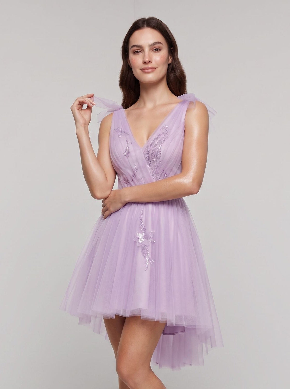 Lilac Tulle A-Line V-Neck Short Dress with Lace Appliques - Curvevia