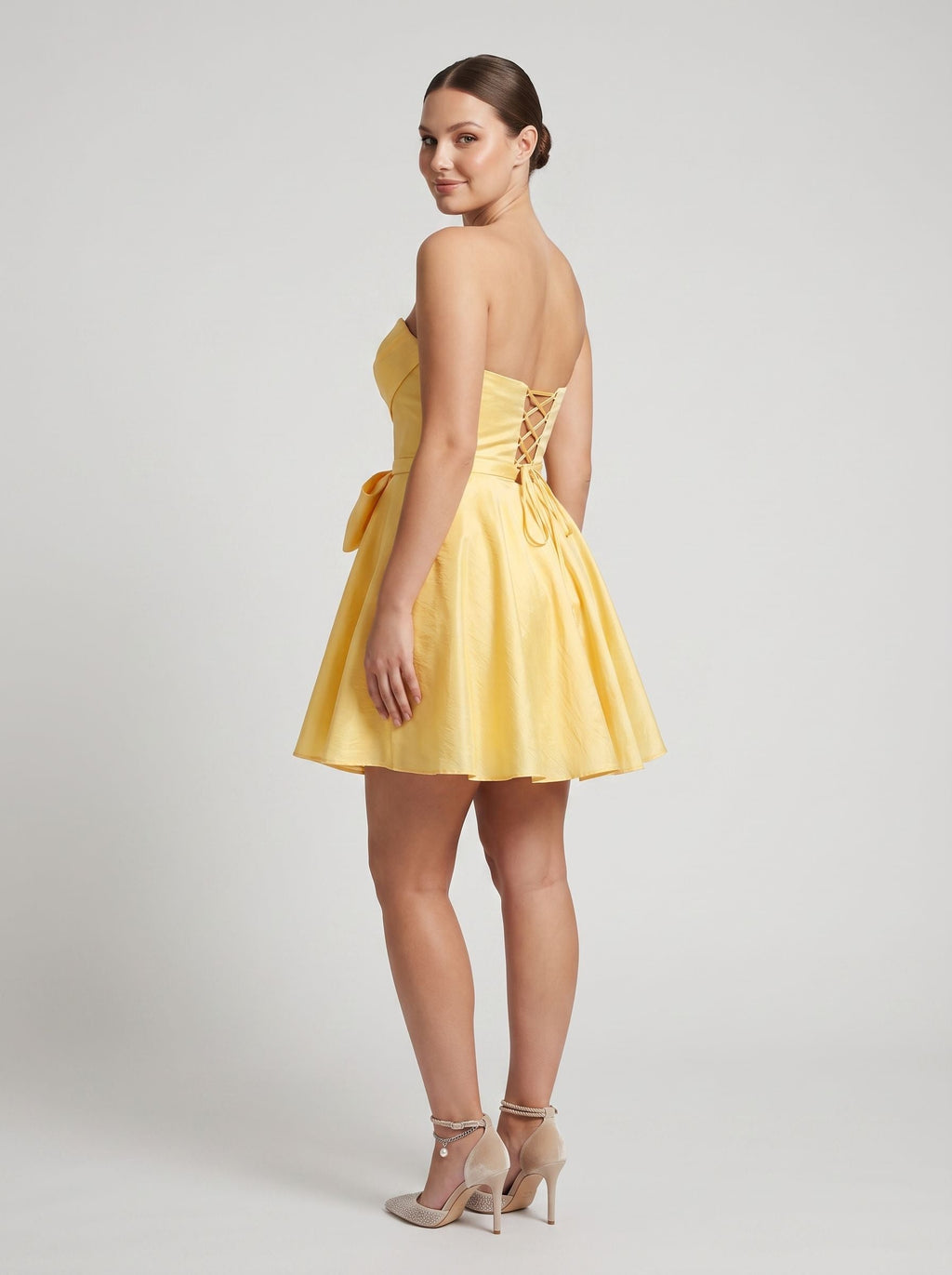 Lemon Satin A-Line Sweetheart Lace-up Short Dress with Front Bow - Curvevia