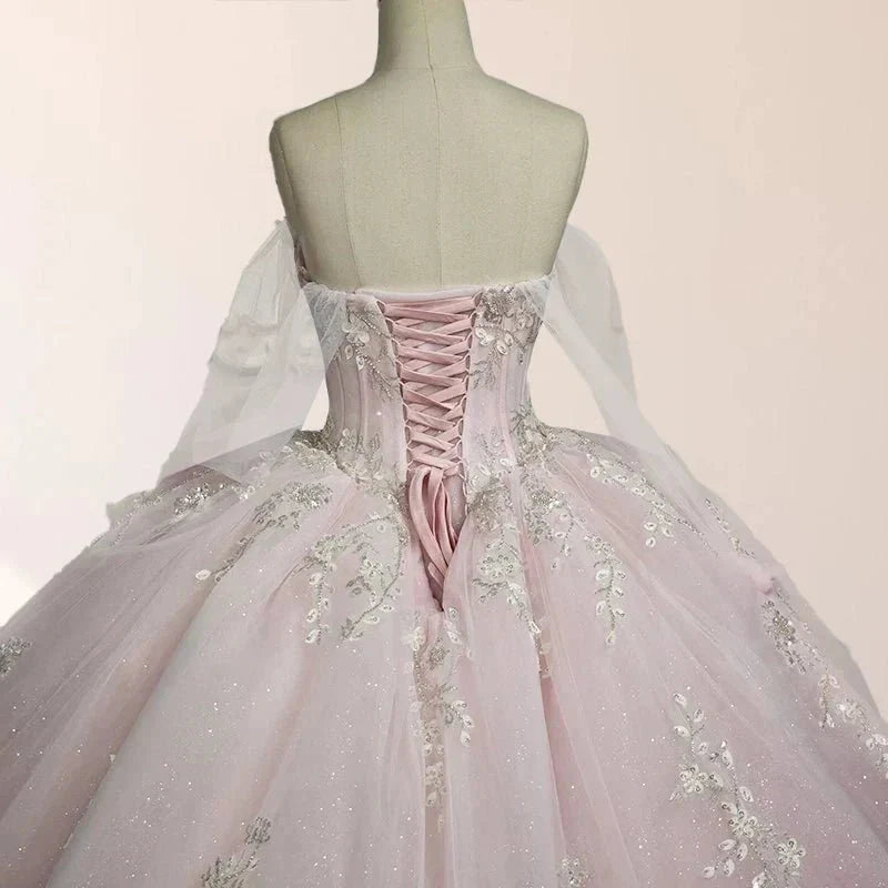 Light Pink Ball Gown Appliqued Quinceañera Dresses - Curvevia