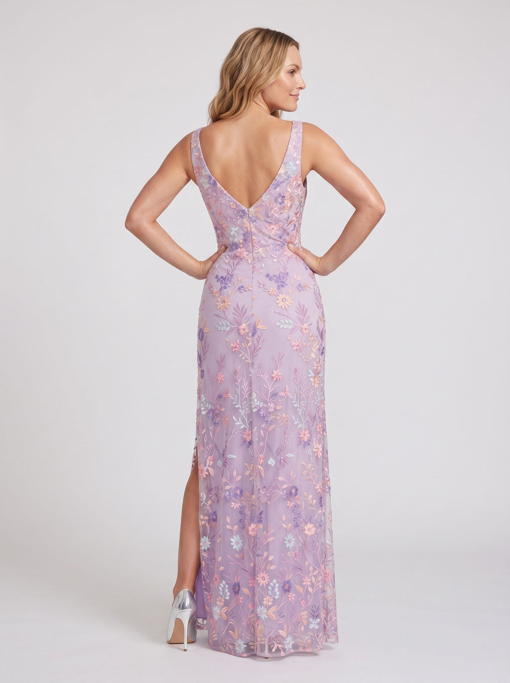 Lilac Mesh A-Line V-Neck Back Zip Floor-Length Dress with Floral Applique - Curvevia