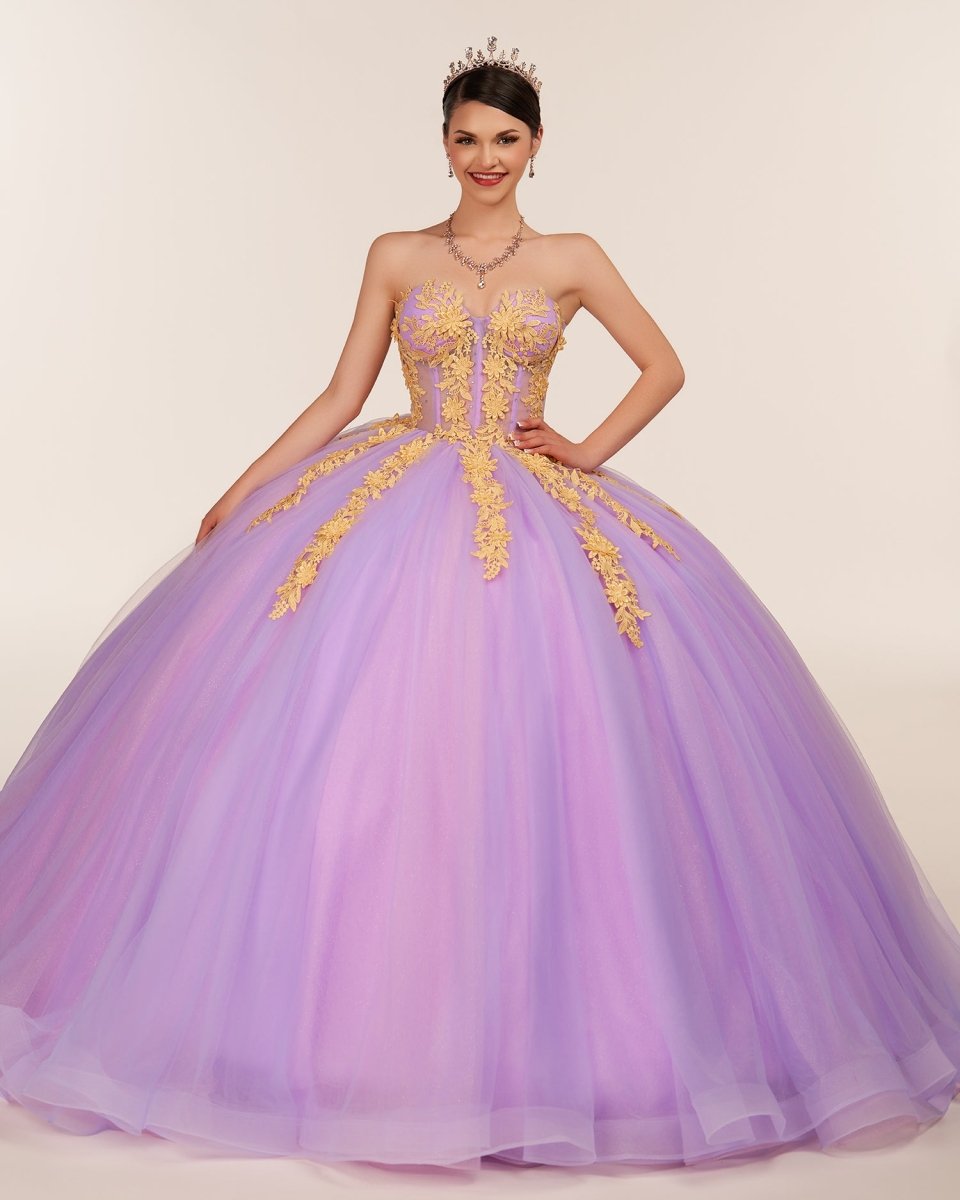 Lilac Sweetheart Sleeveless Quinceanera Dresses with Appliques - Curvevia