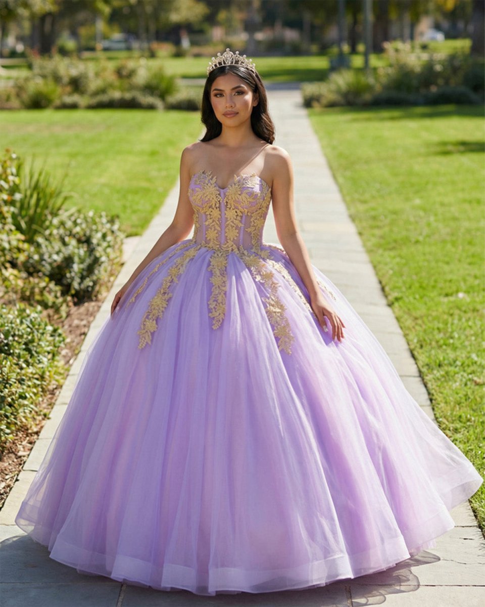Lilac Sweetheart Sleeveless Quinceanera Dresses with Appliques - Curvevia
