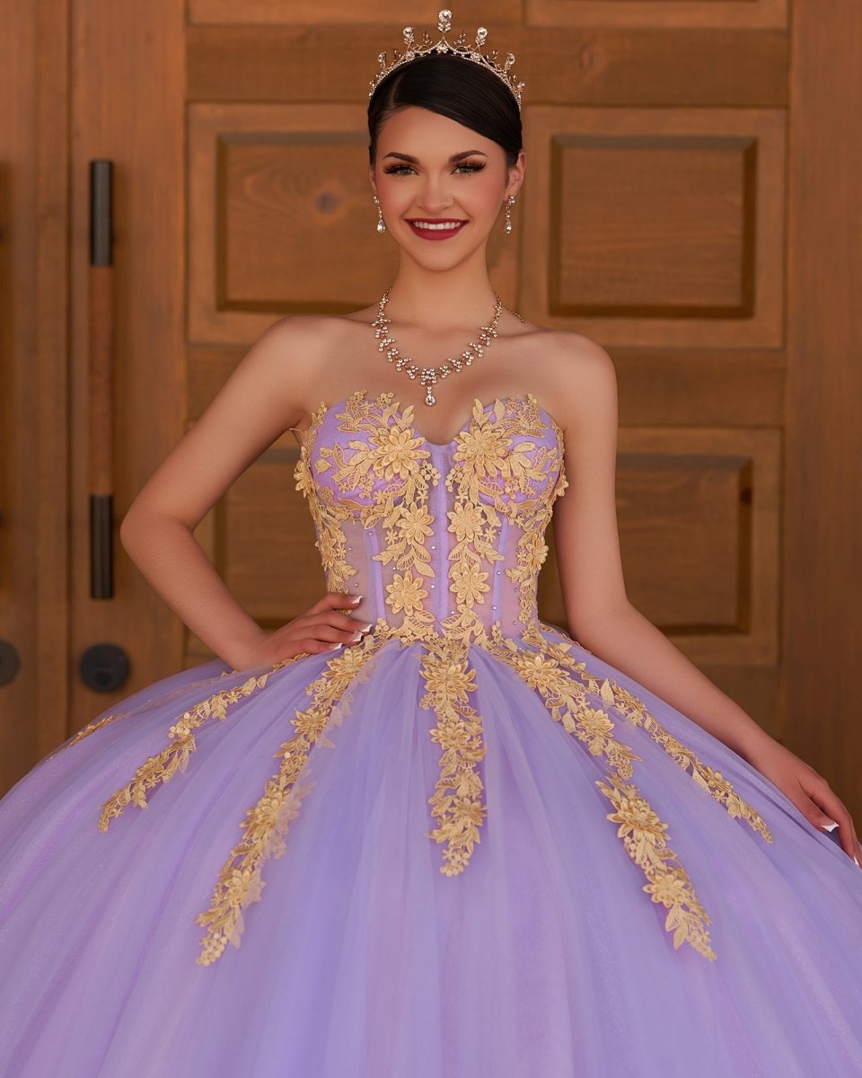Lilac Sweetheart Sleeveless Quinceanera Dresses with Appliques - Curvevia