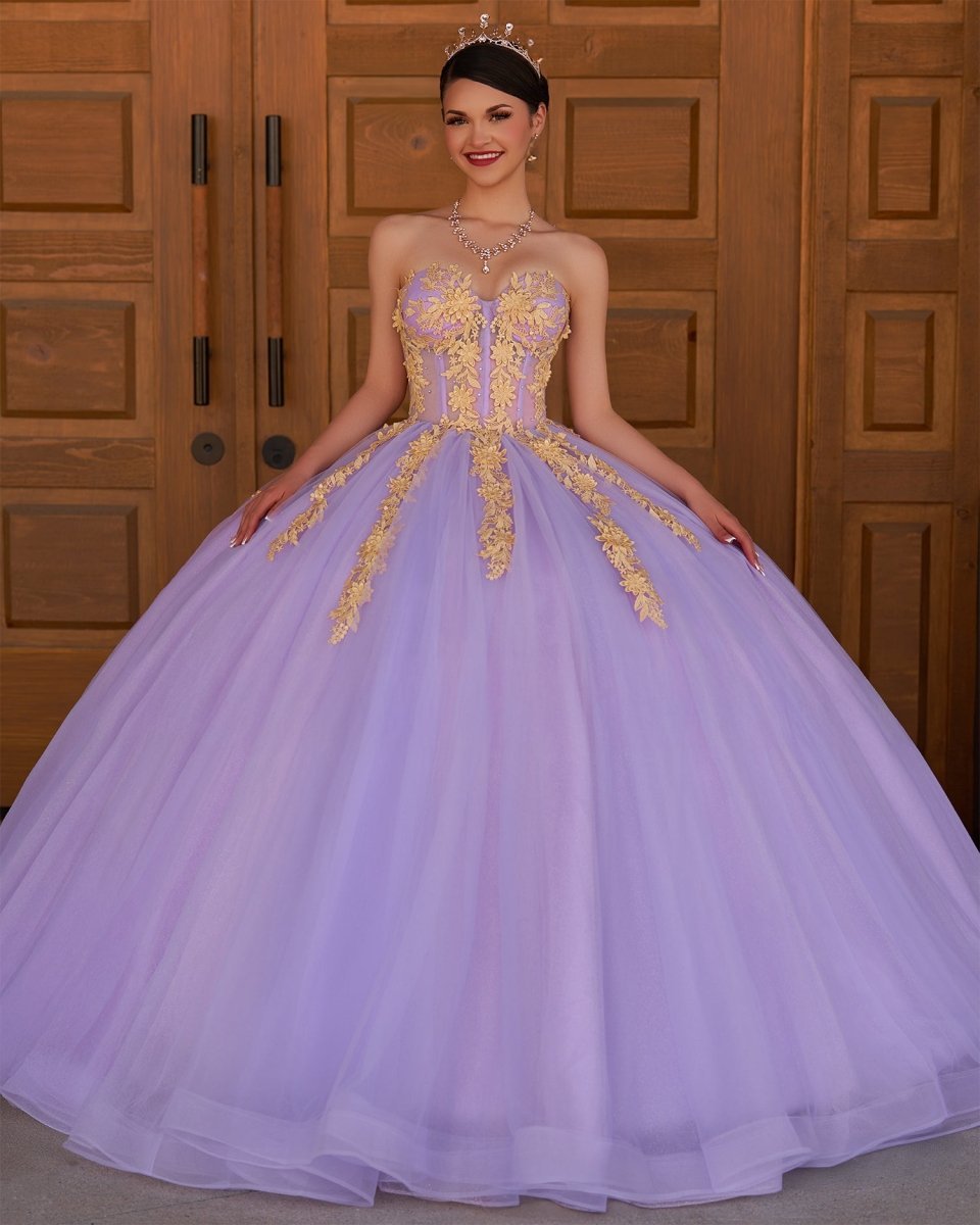 Lilac Sweetheart Sleeveless Quinceanera Dresses with Appliques - Curvevia
