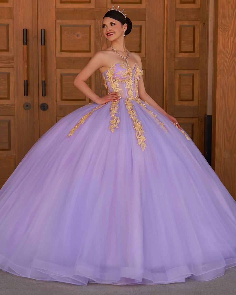 Lilac Sweetheart Sleeveless Quinceanera Dresses with Appliques - Curvevia