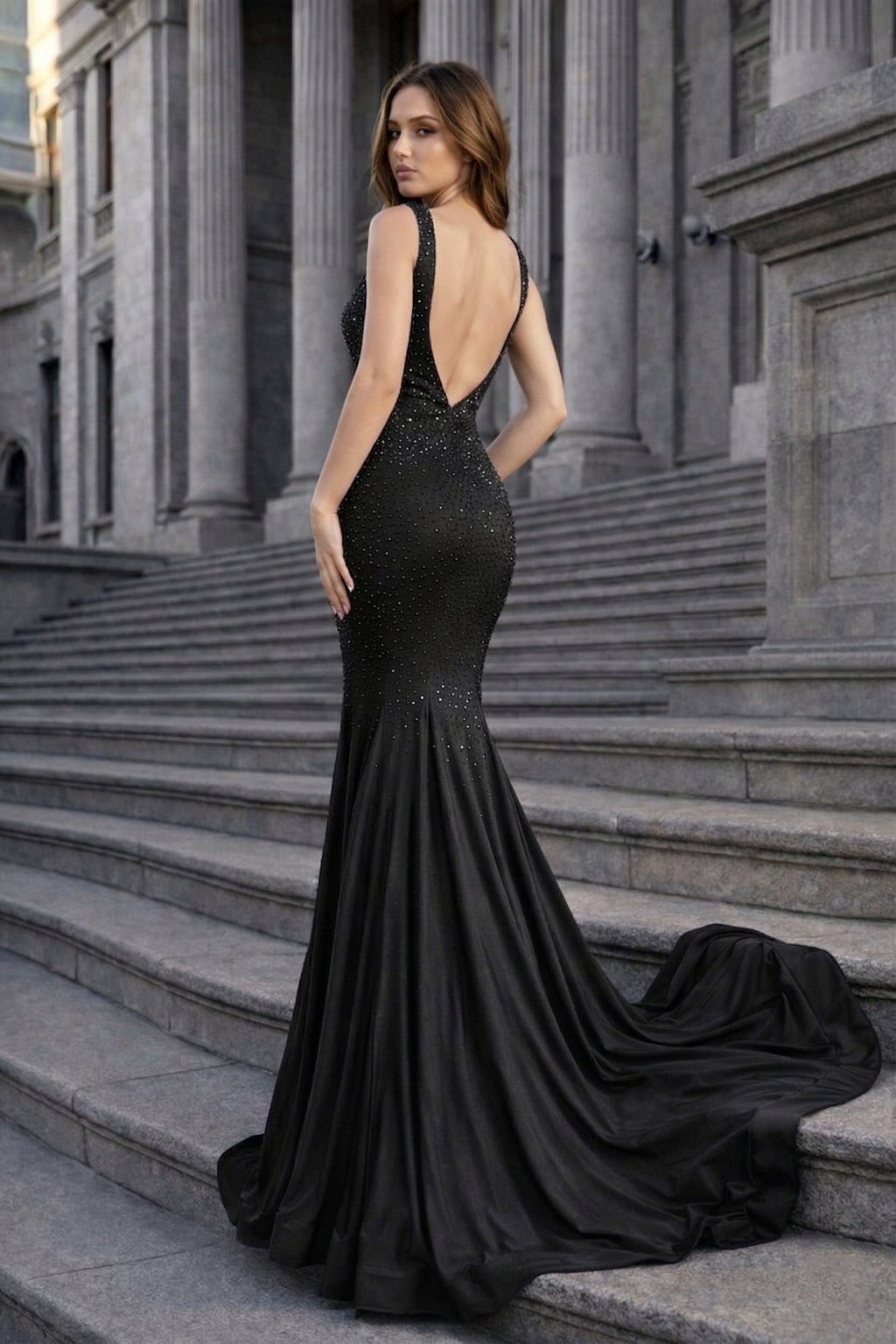Mermaid Deep V-Neck Beaded Satin Long Evening Dress - Curvevia