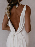 Mermaid Deep V-Neck Backless White Wedding Dress - Curvevia