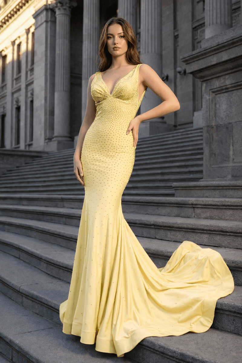Mermaid Deep V-Neck Beaded Satin Long Evening Dress - Curvevia