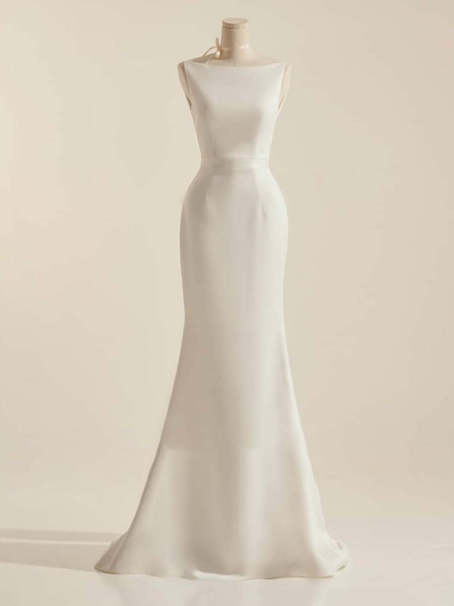 Simple Sleeveless Mermaid Wedding Dress With Sexy Bow - Curvevia