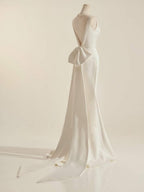 Simple Sleeveless Mermaid Wedding Dress With Sexy Bow - Curvevia