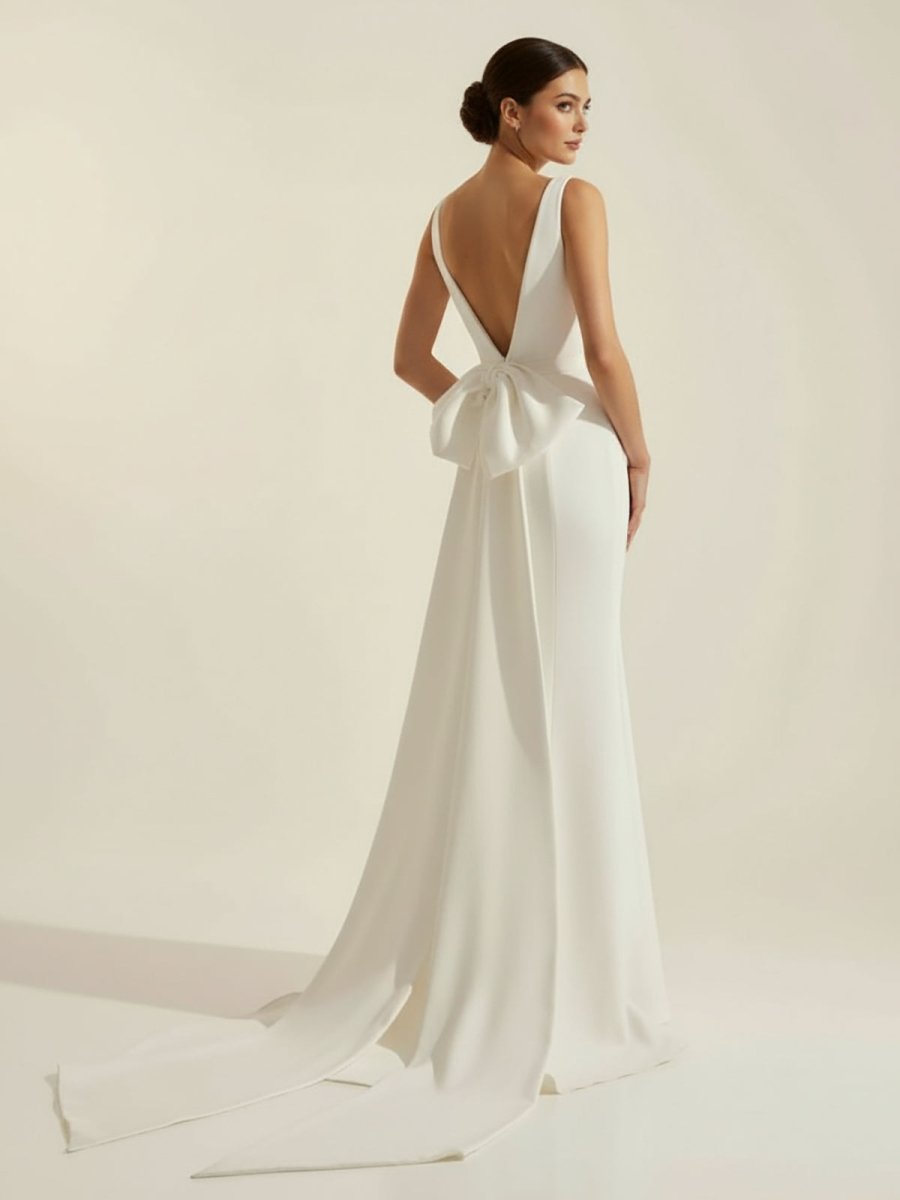 Simple Sleeveless Mermaid Wedding Dress With Sexy Bow - Curvevia