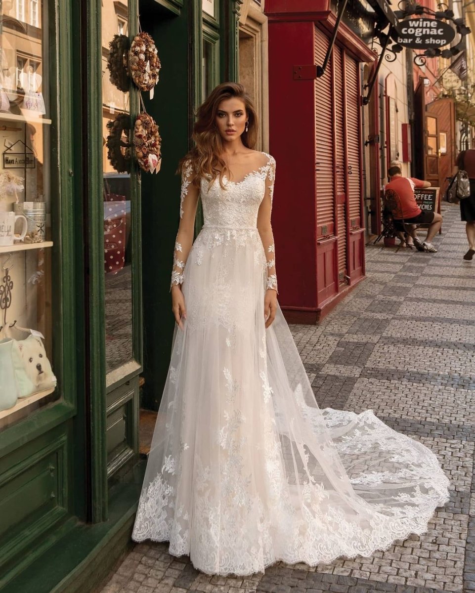 Modern Long Sleeves Lace Ivory Wedding Dresses - Curvevia