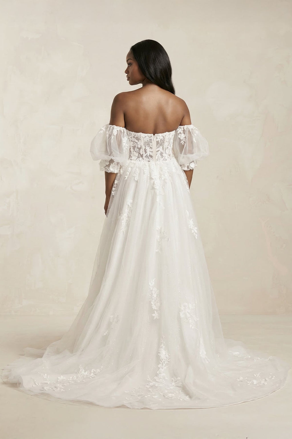 Off-the-Shoulder Puff Sleeves Appliqued Wedding Dress in White - Curvevia