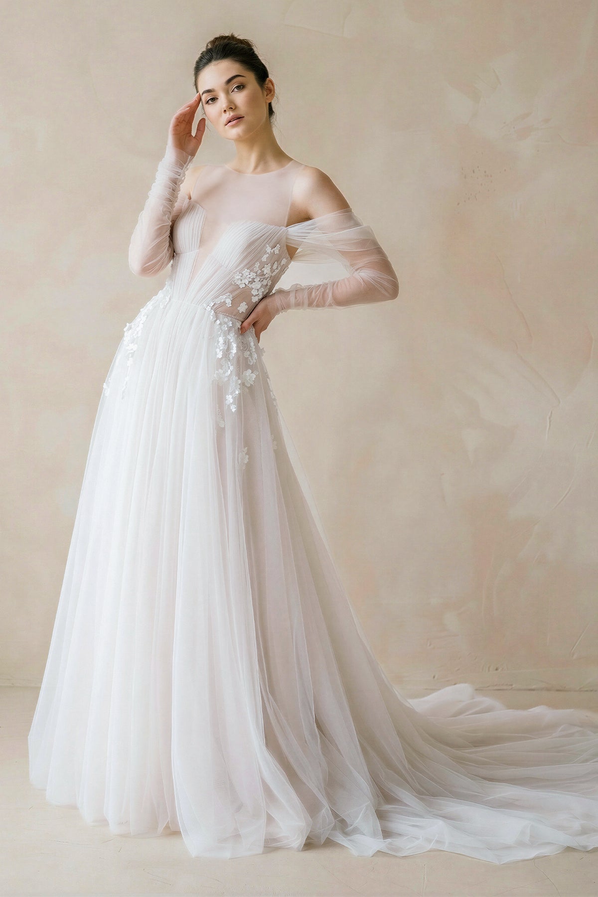 Illusion Off-the-Shoulder Tulle Sweep Train Flower Appliqued Wedding Dresses - Curvevia
