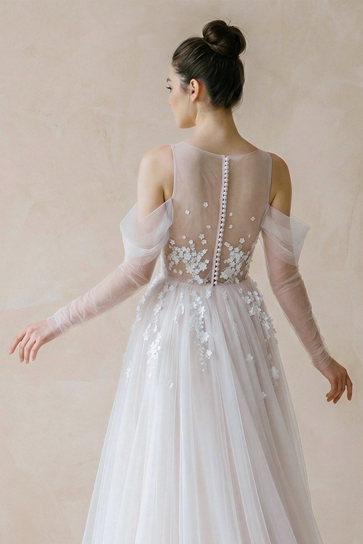 Illusion Off-the-Shoulder Tulle Sweep Train Flower Appliqued Wedding Dresses - Curvevia
