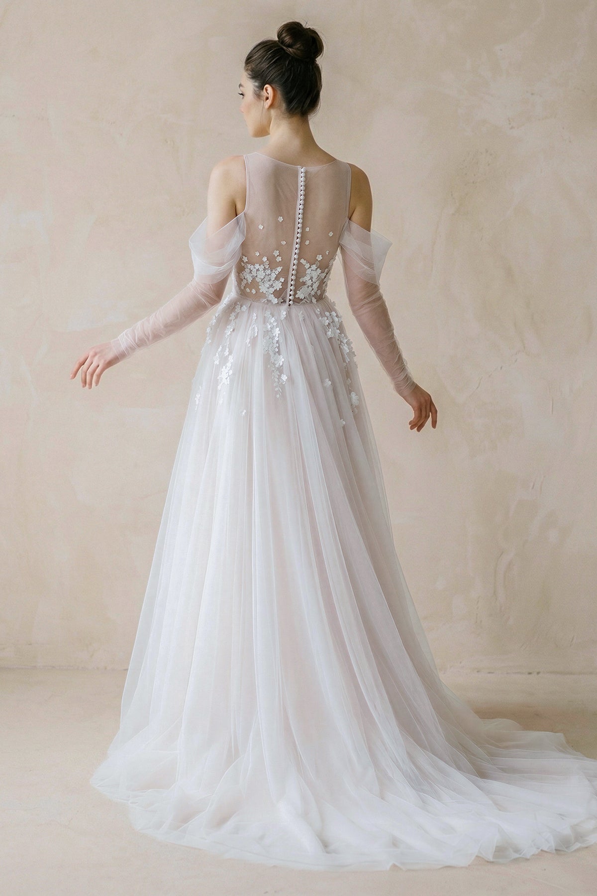 Illusion Off-the-Shoulder Tulle Sweep Train Flower Appliqued Wedding Dresses - Curvevia