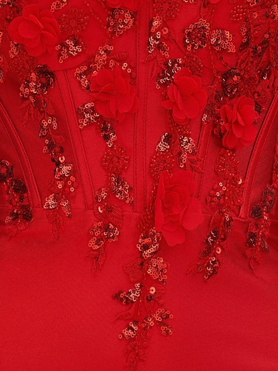 Red Strapless Bodycon Satin Sequins Mini Homecoming Dresses With Appliques - Curvevia