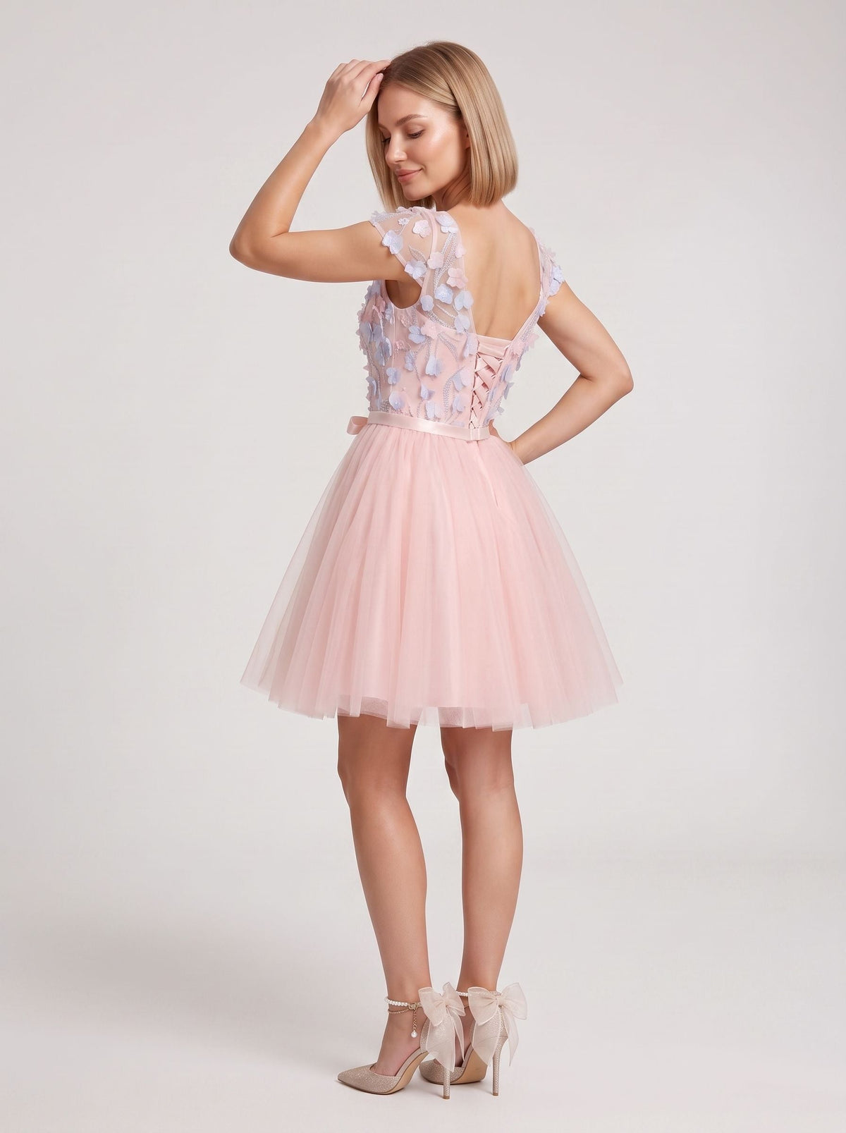 Pink Tulle A-Line Scoop Neck Lace-up Short Dress with Floral Appliques - Curvevia