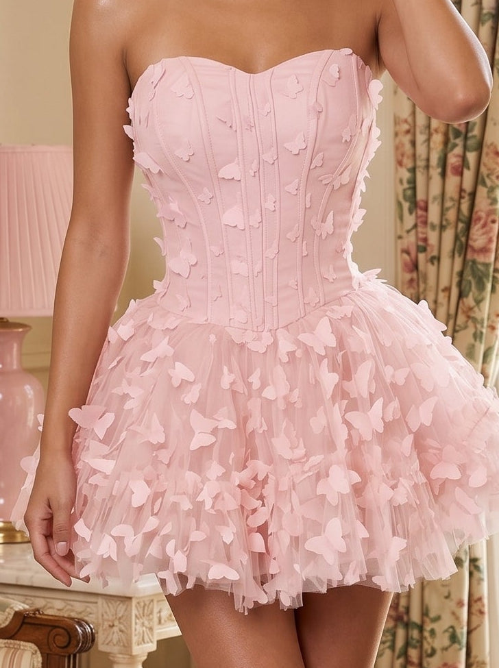 Petal Tulle A-Line Sweetheart Back Zip Short Dress with Floral Appliques - Curvevia