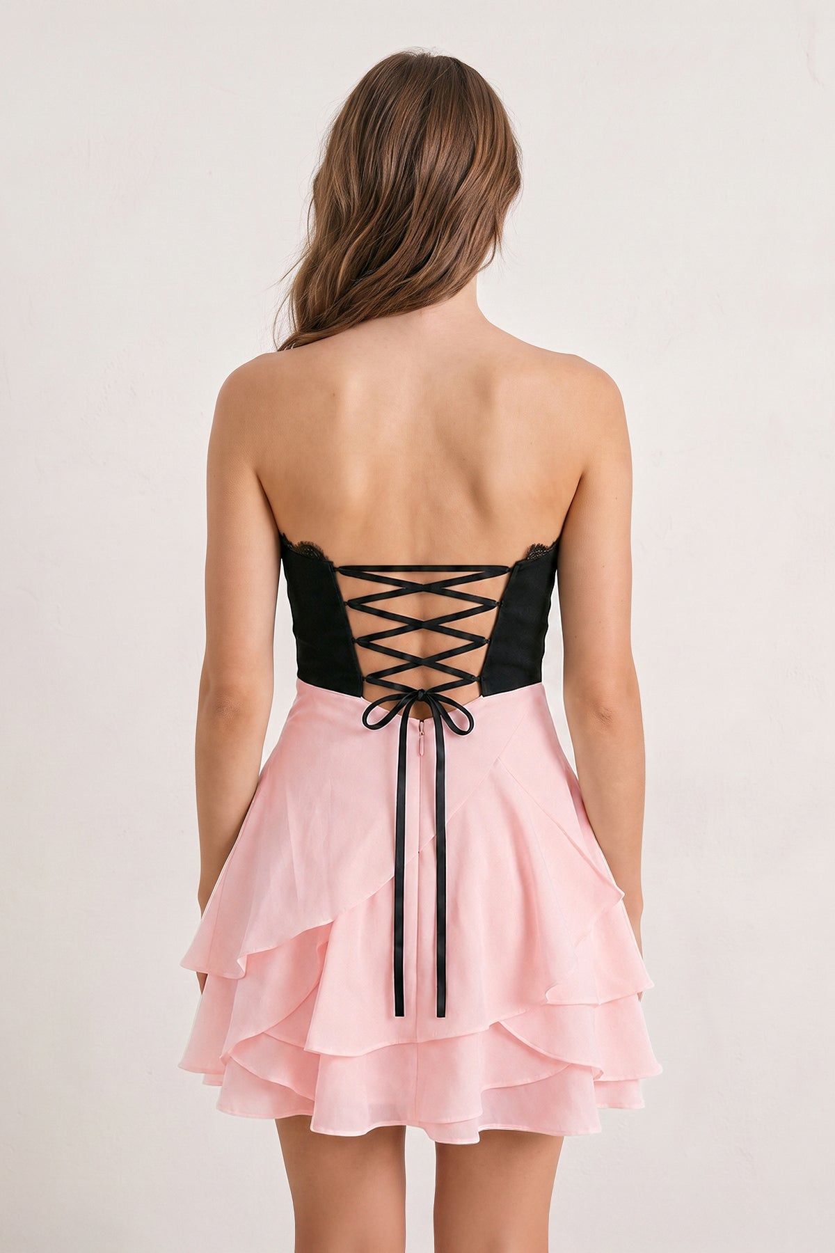 White Black Sweetheart A-Line Ruffled Chiffon Homecoming Dress with Bow - Curvevia