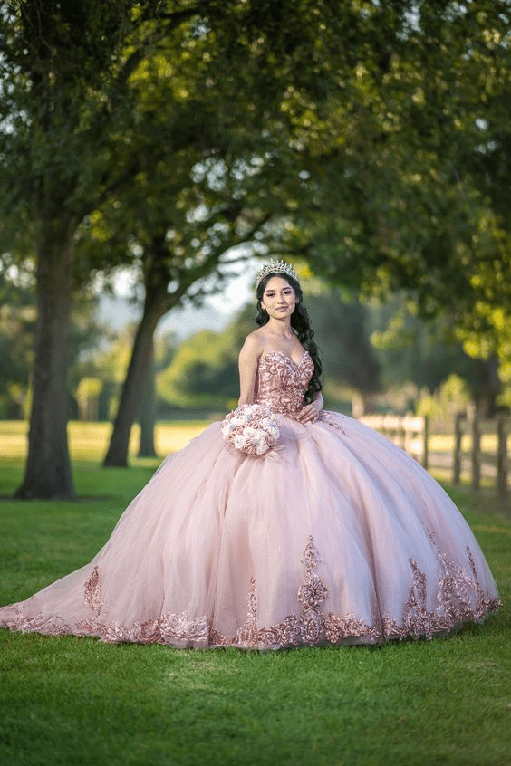 Pink Sweetheart Neckline Quinceanera Ball Gown Dress - Curvevia