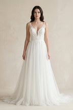 Plunge Tulle A-Line Appliqued Maxi Wedding Dress in White - Curvevia